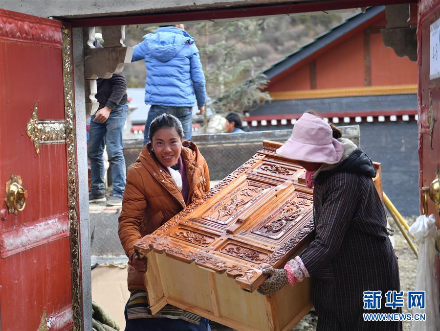 (新華全媒頭條·圖文互動)(12)闊步走在新時代康莊大道上——以習近平同志為核心的黨中央關心西藏工作紀實