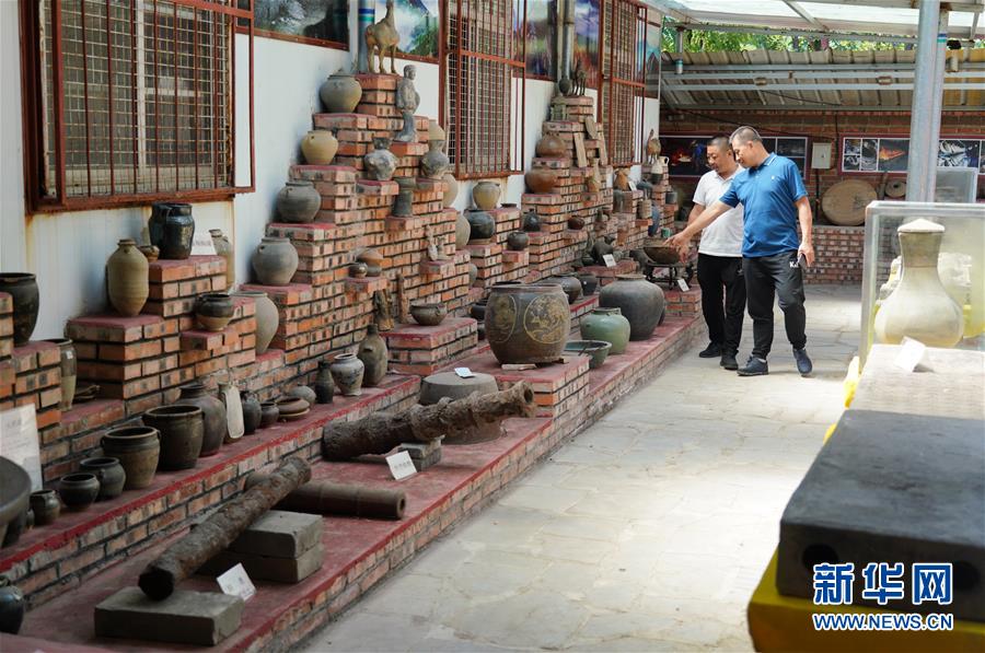 （新華全媒頭條·走向我們的小康生活·圖文互動）（9）長城腳下，小康村串成“珍珠鏈”