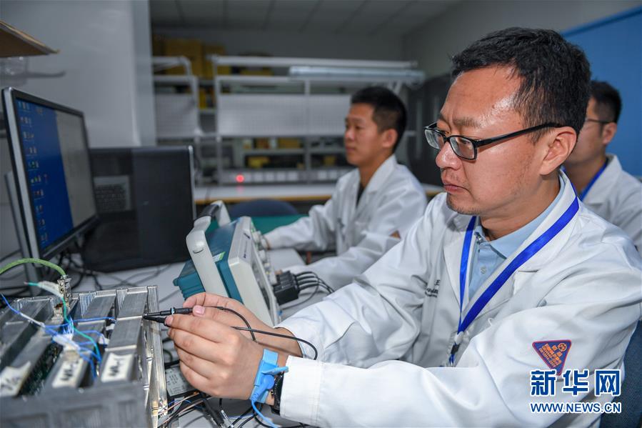 (在習近平新時代中國特色社會主義思想指引下——新時代新作為新篇章·習近平總書記關切事·圖文互動)(3)終不悔為國為民,攀高峰只爭朝夕——來自科學家們的動人故事