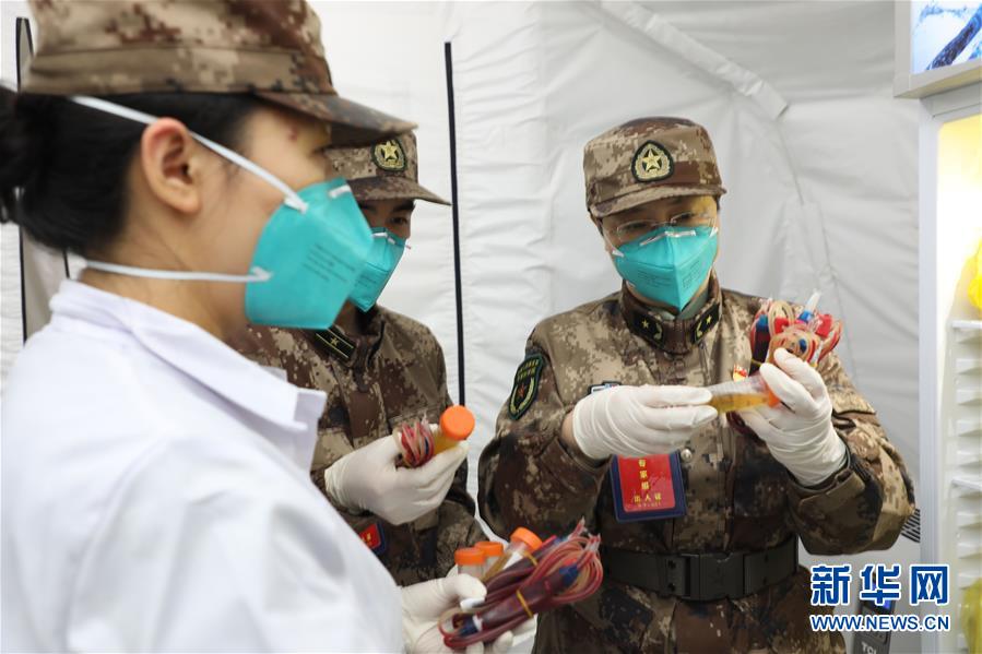 (抗疫一線醫務人員英雄群體·圖文互動)(1)沖鋒在抗疫一線的“科研鐵軍”——軍事科學院軍事醫學專家組抗擊新冠肺炎疫情記事