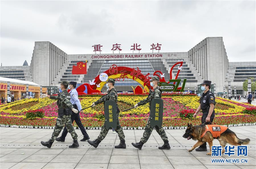 (圖文互動)(2)武警官兵“雙節”堅守戰位保平安