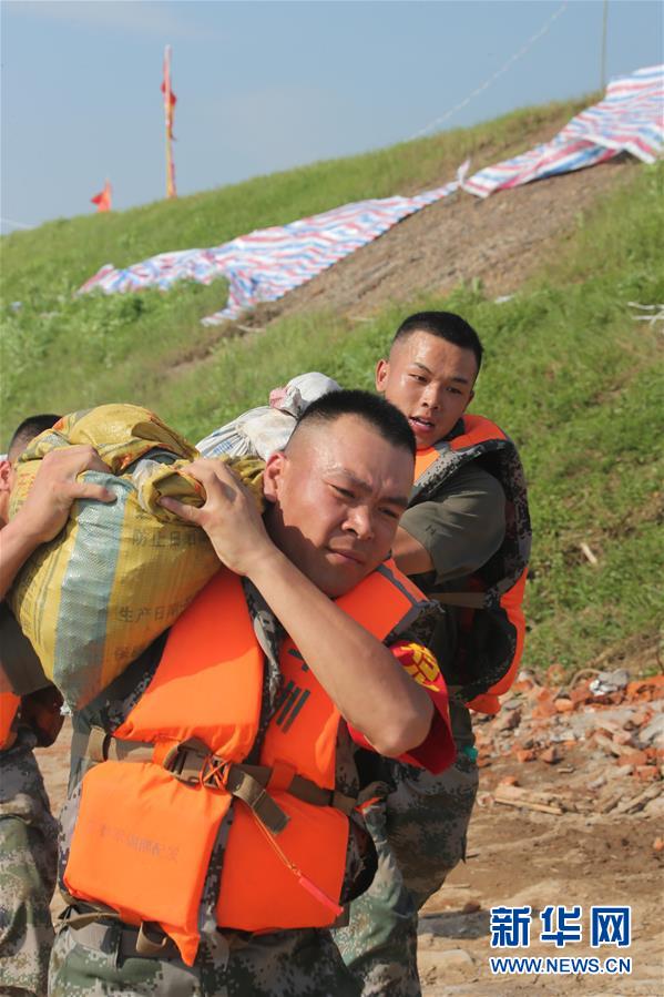 (在習近平強軍思想指引下·我們在戰位報告·圖文互動)(1)陸軍第71集團軍某旅“王杰班”:做新時代王杰式好戰士