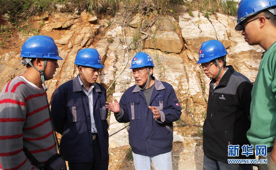 (新華全媒頭條·圖文互動(dòng))(5)祖國和人民永遠(yuǎn)銘記——獻(xiàn)給逝去的最美奮斗者