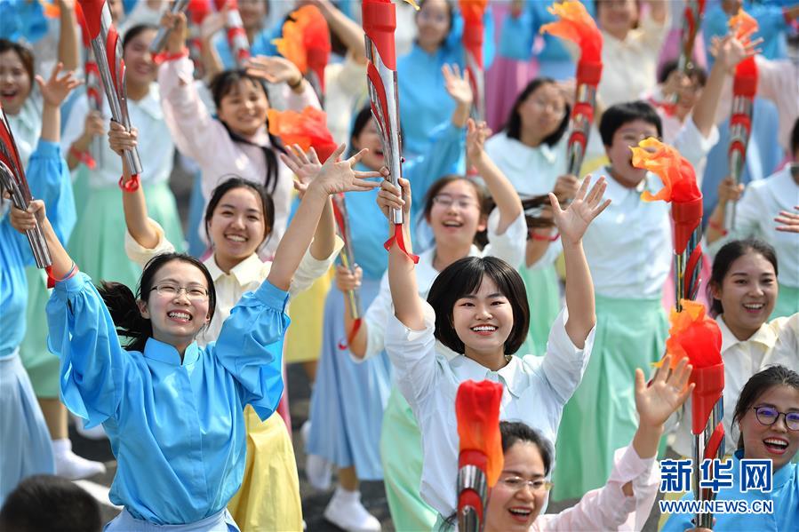 （國慶70周年·慶祝大會）慶祝中華人民共和國成立70周年大會在京隆重舉行