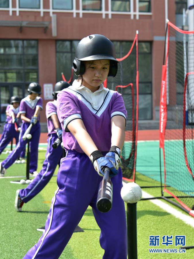 (體育·圖文互動)(3)(在習(xí)近平新時代中國特色社會主義思想指引下——新時代新作為新篇章·總書記關(guān)心的百姓身邊事)奔跑吧,少年!——體育讓孩子們插上強壯的翅膀(配本社同題文字稿)