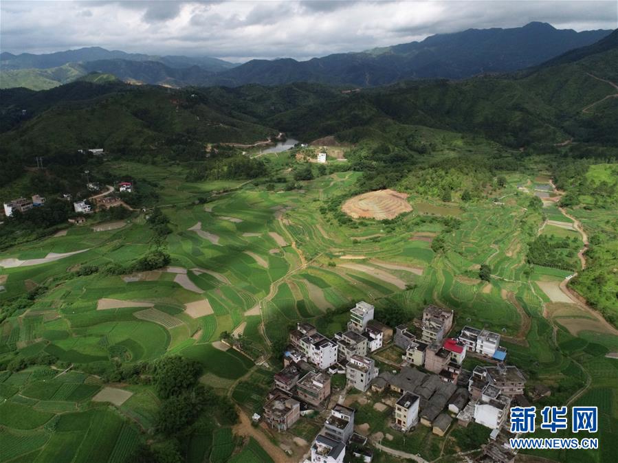 （在習近平新時代中國特色社會主義思想指引下——新時代新作為新篇章·習近平總書記關切事·圖文互動）（4）新生活、新盼頭——脫貧攻堅新形勢速覽