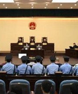 河南掃黑除惡大案開庭 8名公職人員如何為黑惡勢(shì)力“撐傘”?