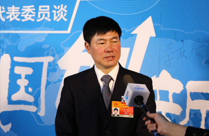 “我們要進(jìn)行自貿(mào)區(qū)的體制機制的創(chuàng)新，也就是先行先試的一些實驗。”