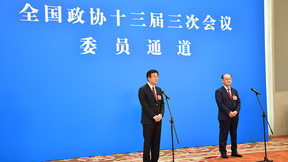 接受采訪(fǎng)