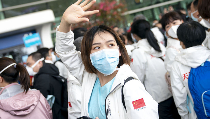 揮別武漢,她又回到“紅區”