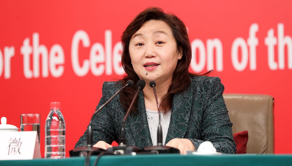 聯(lián)歡活動指揮部聯(lián)歡演出部常務副部長龐微介紹相關情況