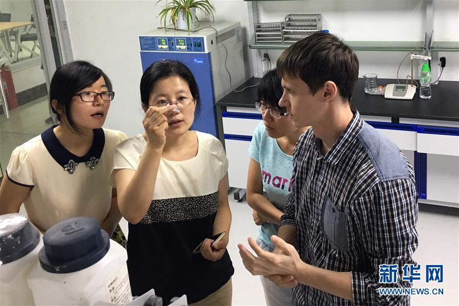 （新華全媒頭條·上合青島峰會(huì)·圖文互動(dòng)）（8）遠(yuǎn)航，揚(yáng)起“上海精神”的時(shí)代風(fēng)帆——寫在上海合作組織成員國(guó)元首理事會(huì)第十八次會(huì)議即將召開之際