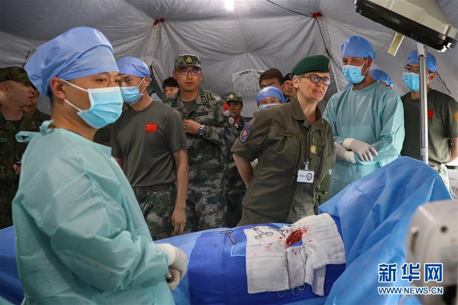 (國際)(3)多國軍官觀摩中德“聯合救援-2019”衛勤實兵聯合演習