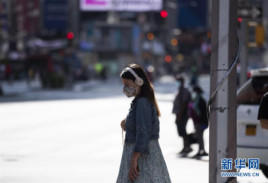 (國際疫情)(1)美國約翰斯·霍普金斯大學(xué):全球新冠死亡病例過百萬