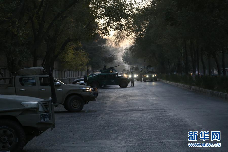 (國際)(1)阿富汗喀布爾大學(xué)遇襲 22人死亡