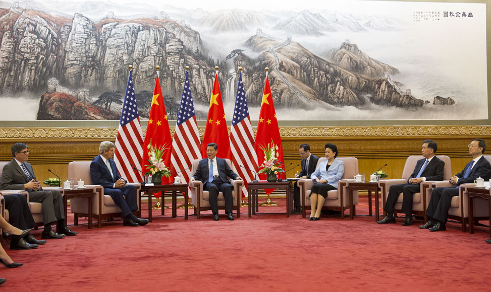 習(xí)近平會(huì)見美國國務(wù)卿克里和財(cái)長雅各布&middot;盧